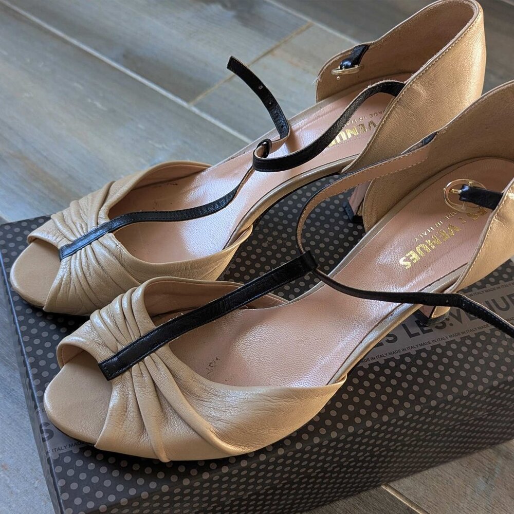 Les Venues Sand & Black T-Strap Ruched Toe Heels, Size 41